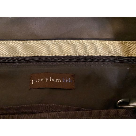 Pottery Barn Kids Convertible 2 in1 Diaper Bag Messenger/Backpack + Changing Pad - Picture 2 of 16
